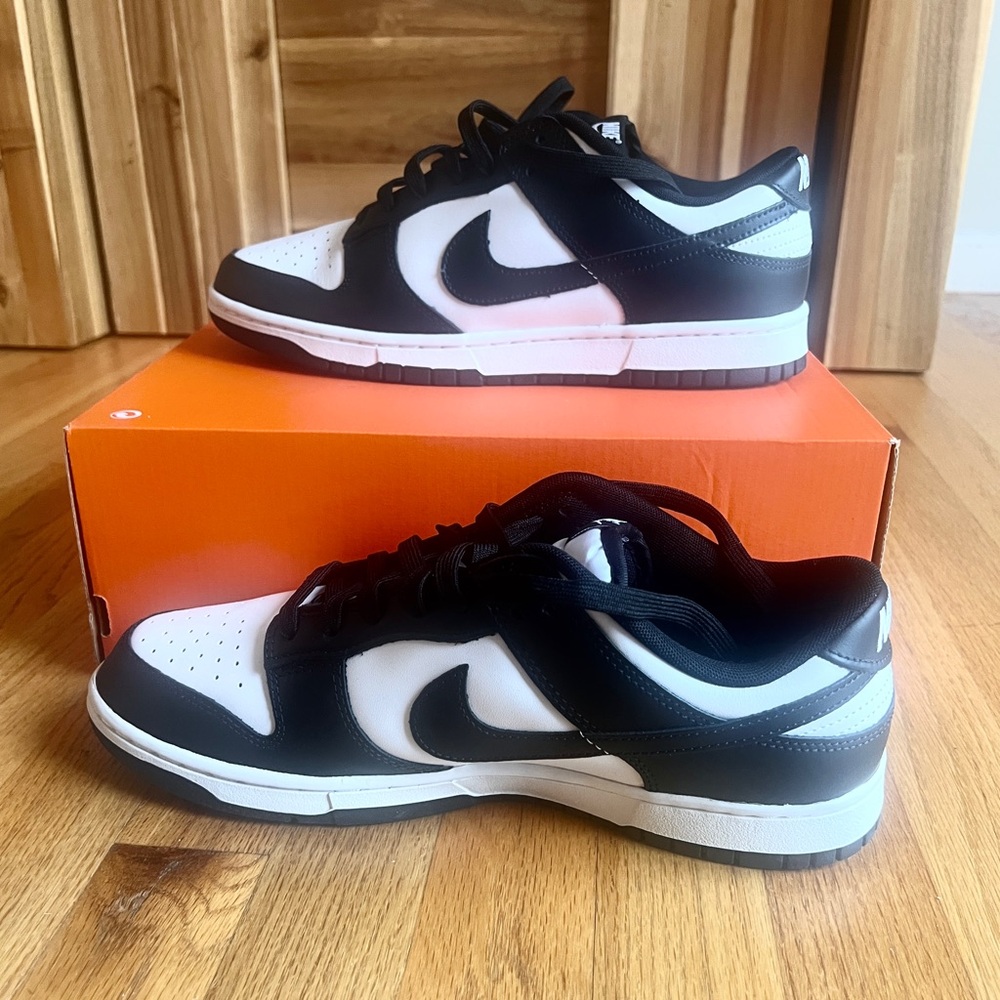 Nike Men’s Dunk Low Retro White/Black “Panda” Sneakers